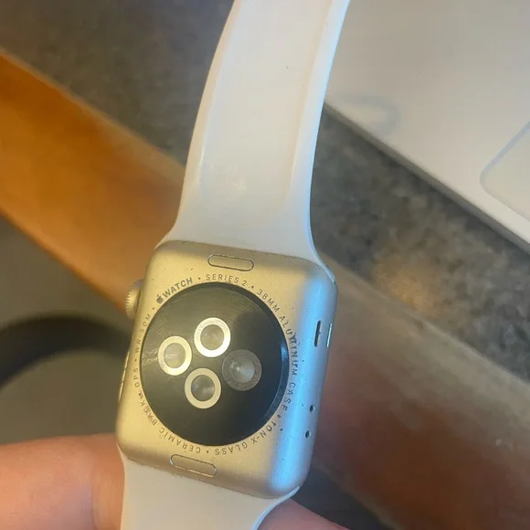 Apple Watch series 2 - Picture 3 of 4